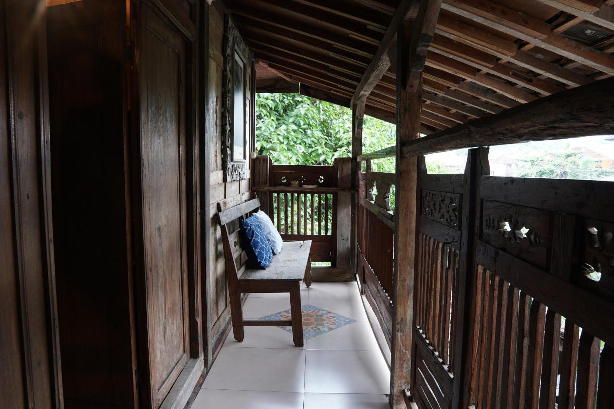 Twospaces Living At Bunga Desa, Jimbaran Экстерьер фото